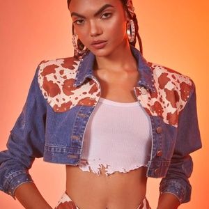 Poster Grl size XS denim jean cropped jacket with cow print - DOLLS KILL